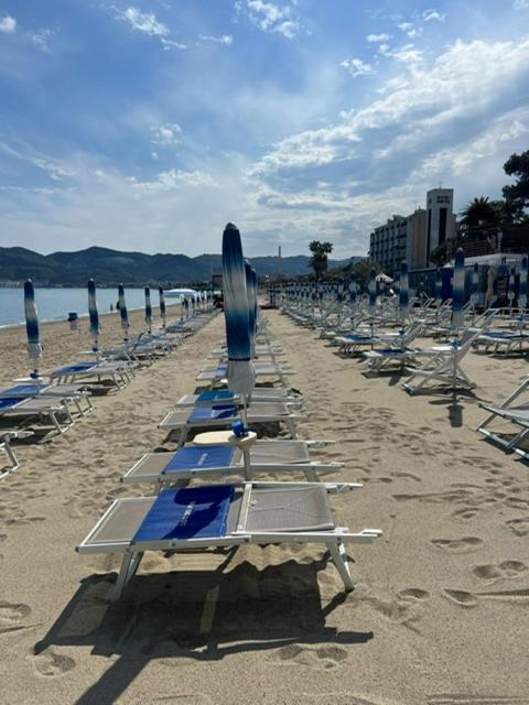 Happy Home Savona Esterno foto